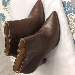 Women's leather booties